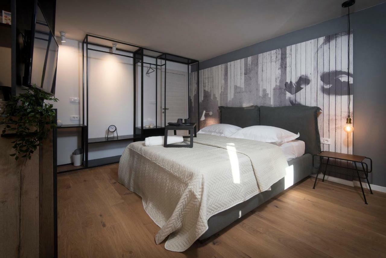 Sibinicum Luxury Rooms Sibenik Bagian luar foto