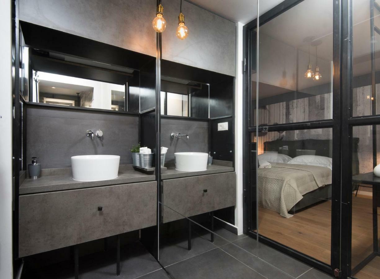 Sibinicum Luxury Rooms Sibenik Bagian luar foto